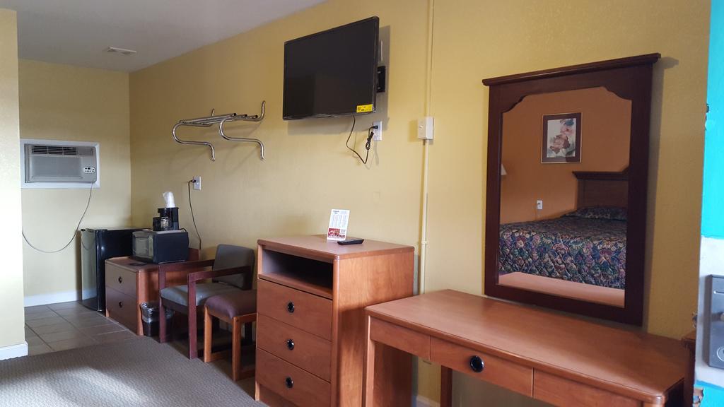 Choice Inn Clovis Exterior photo